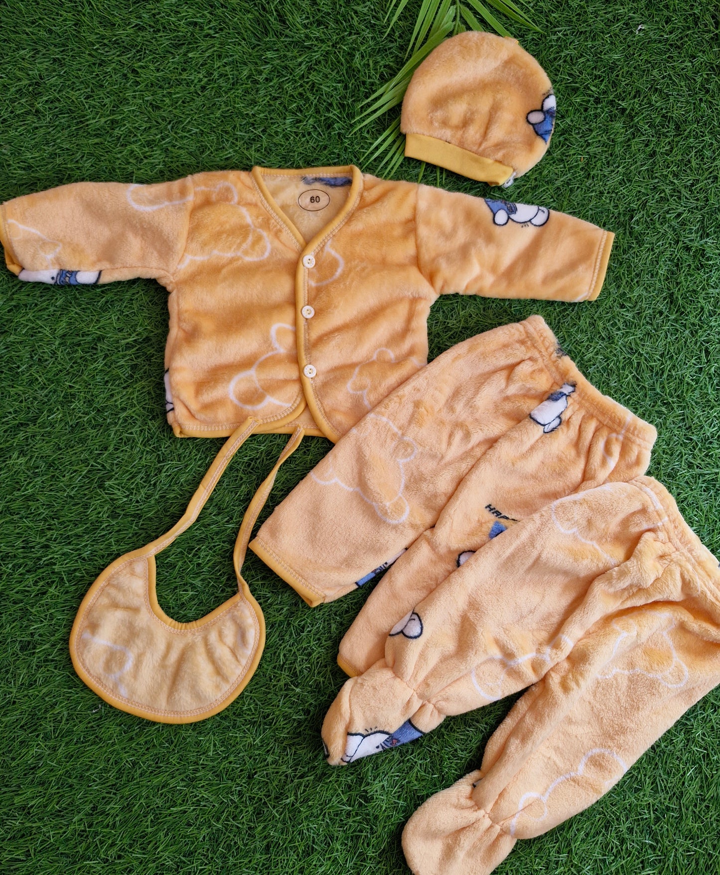 Premium Sweater 5 Pc set (best one dispatched )- (0-6month)