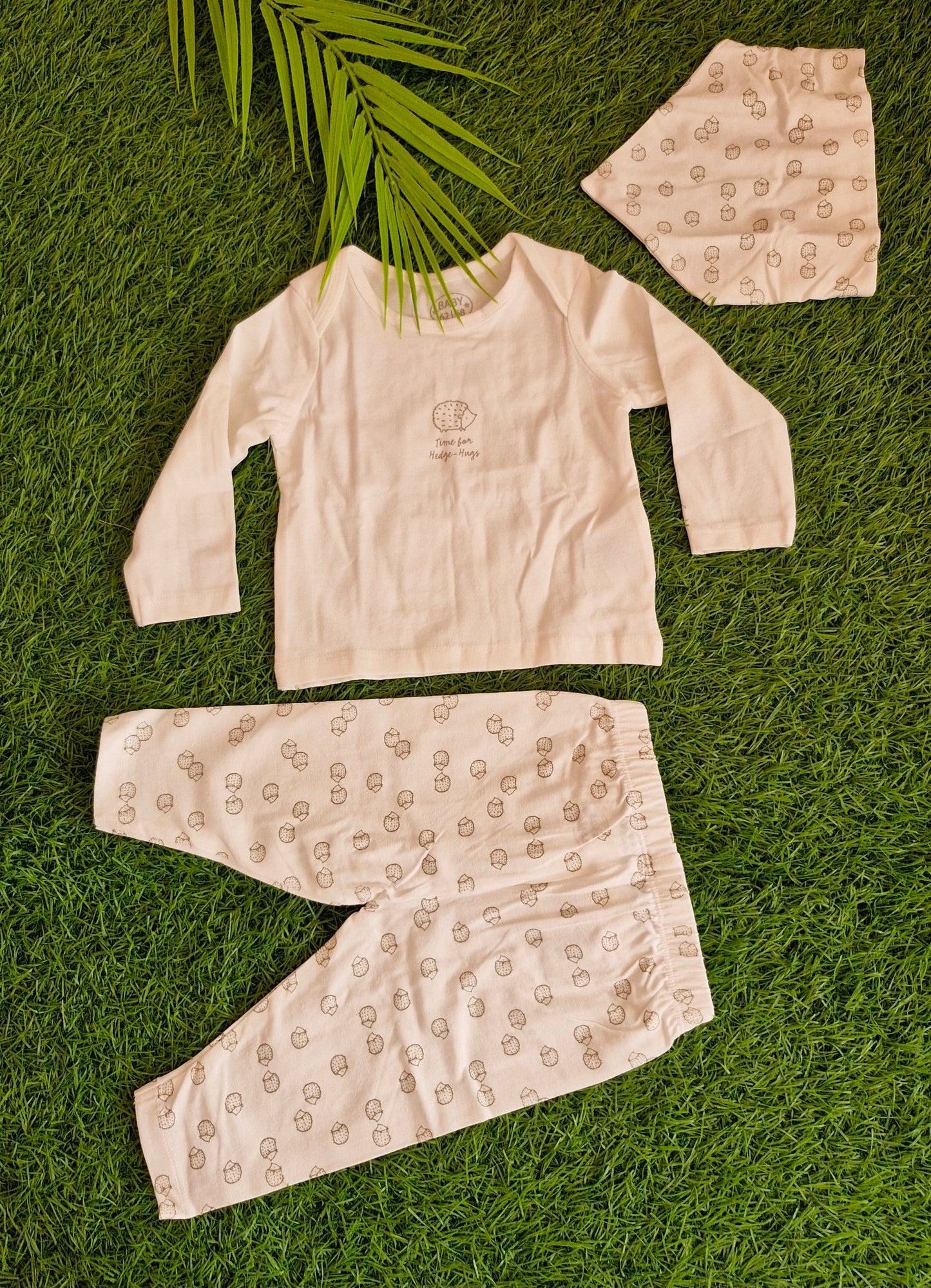 New born One Piece gift set Price: ₹250