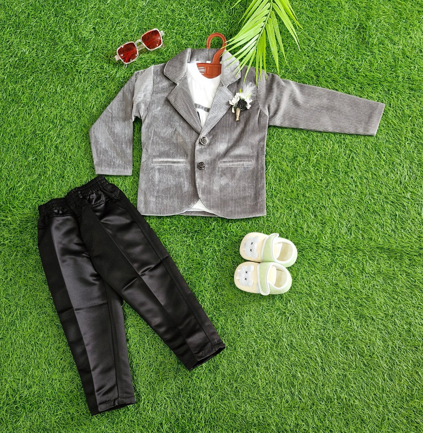Christmas Special Ediso velvet coat suit