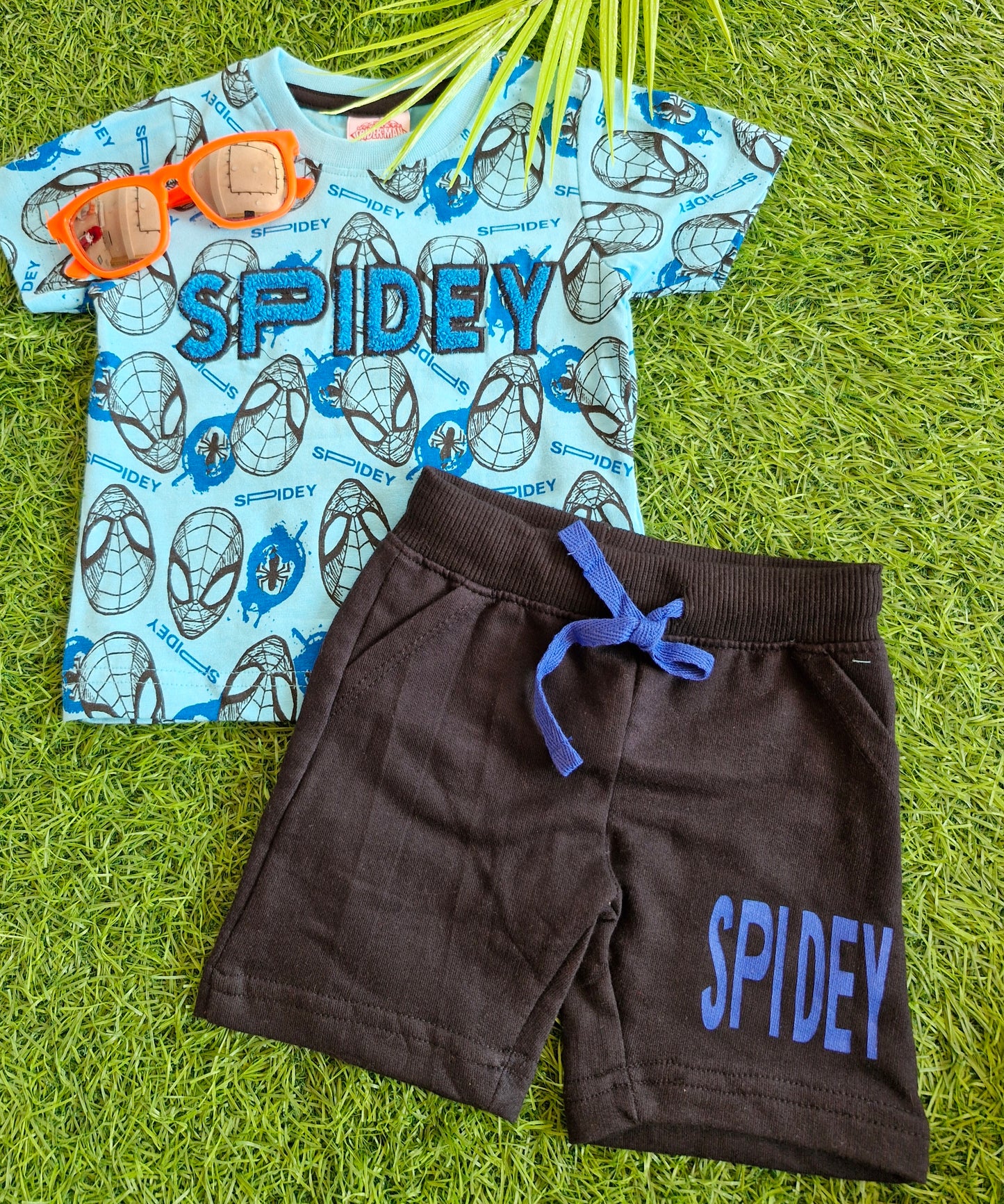 Boys' T-Shirt & Trousers Set - Stylish & Comfortable