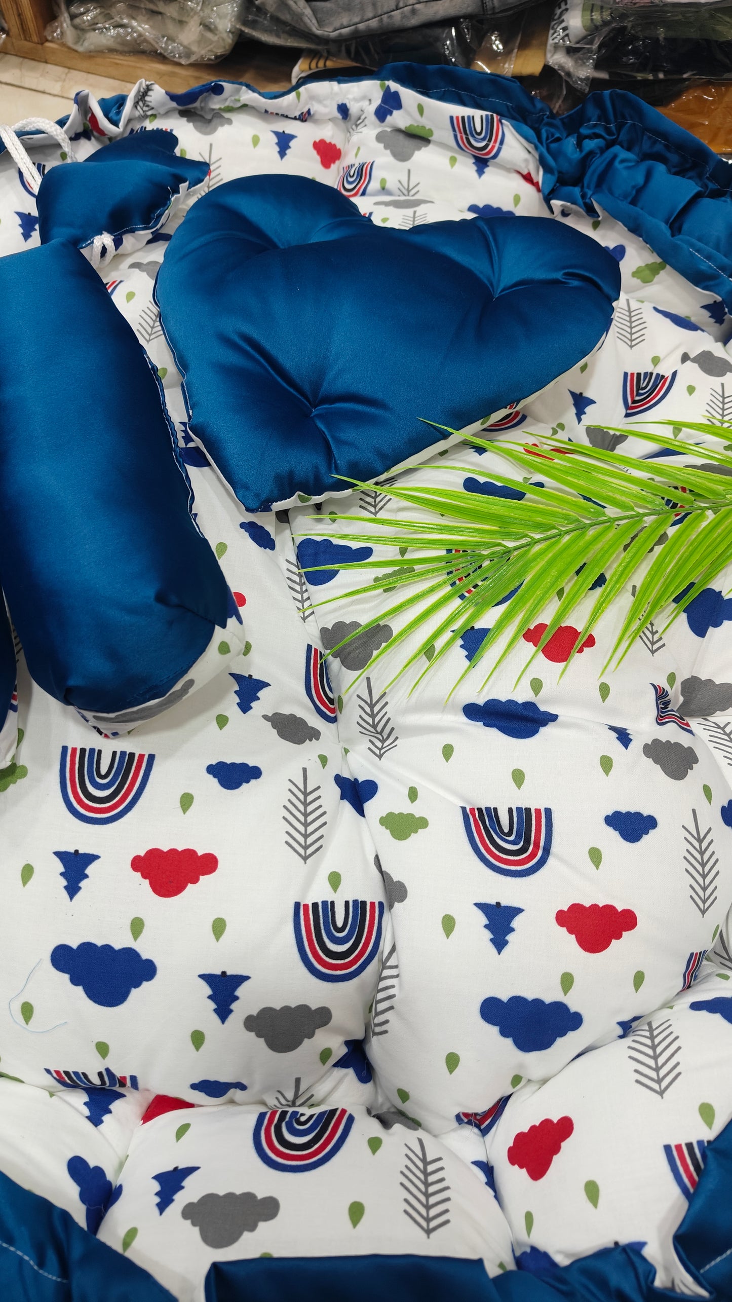 Luxury Newborn Bedding Set with Cradle, Net, Travel Bed, Feeding Pillow and Lotus Bed