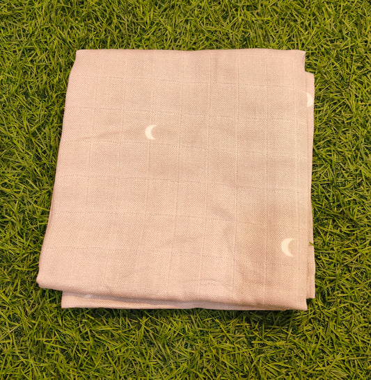 Muslin swaddle/Towel ( best one dispatched)