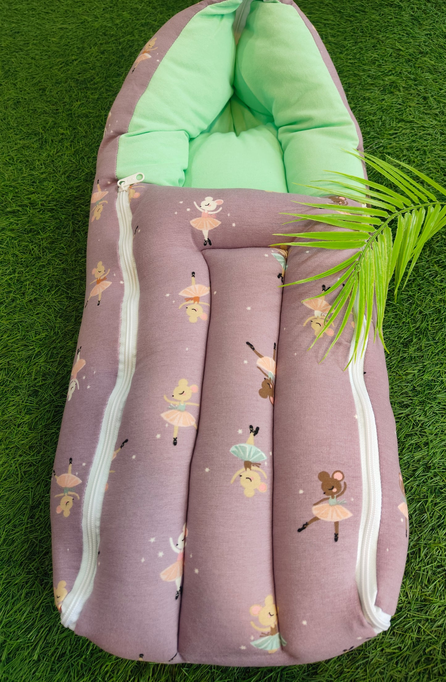 Premium Soft Travel Carry Bed (Big Size) (best one dispatched)