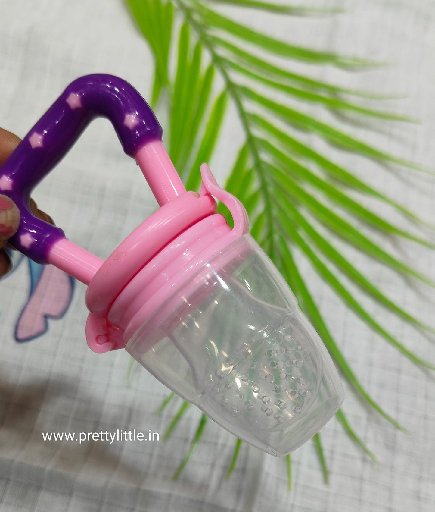 Baby Fruit Feeder – Safe & Easy Feeding (₹99 Only!)