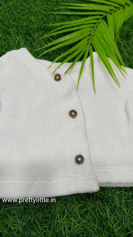 Premium Soft Baby Shirt (0-6 Months) – Gentle & Cozy Wear