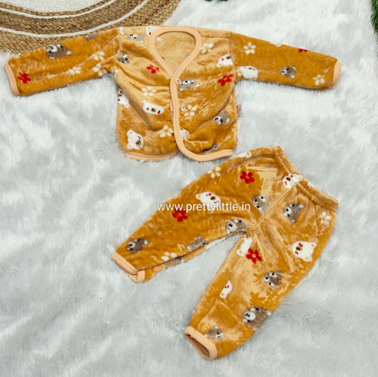 2 pc Cozy Sweater - Just 350! ( 0-6 month) (Best one dispatched)