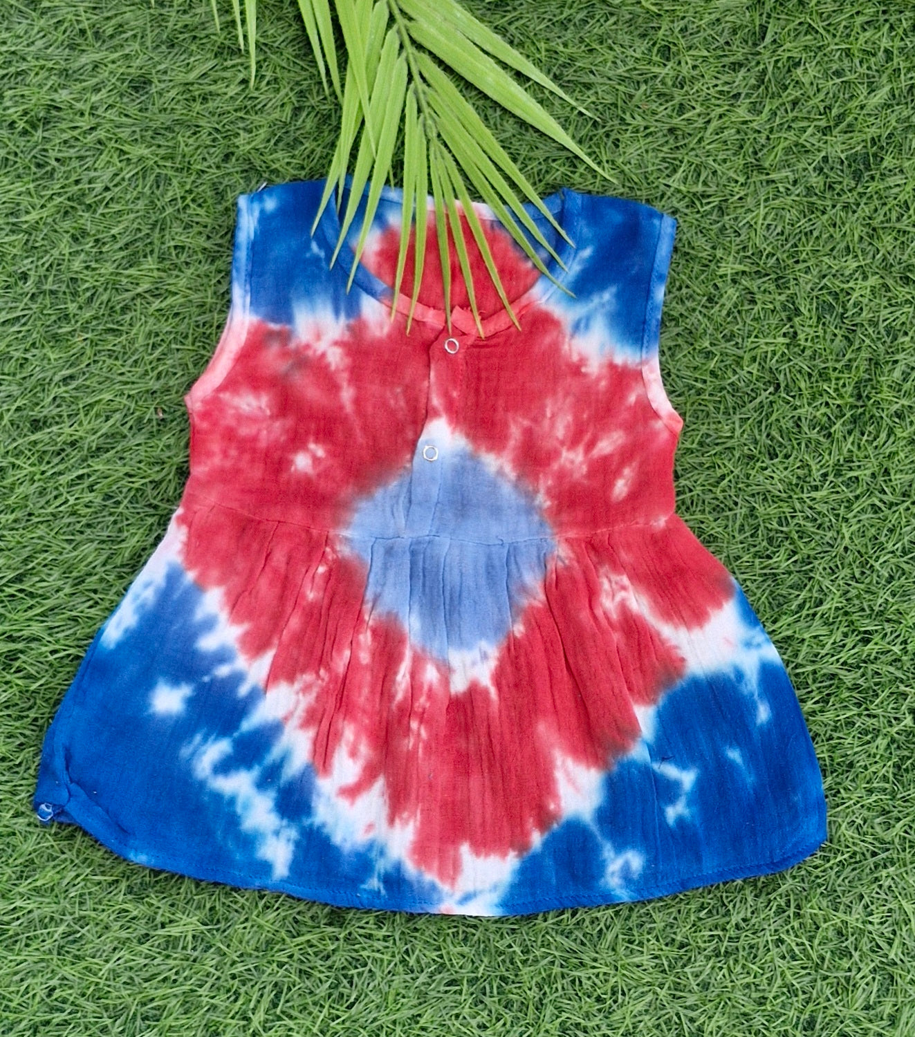 "Soft Muslin Baby Frock – Premium Tie-Dye Design (0-6 Months)"