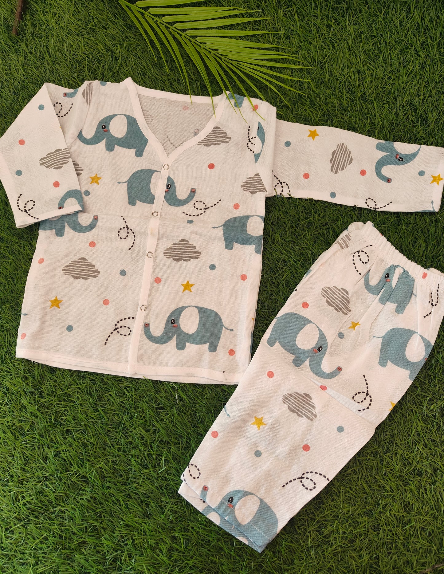 Premium Muslin full hand with pant set (0-1 yr standard size)( best one dispatched)