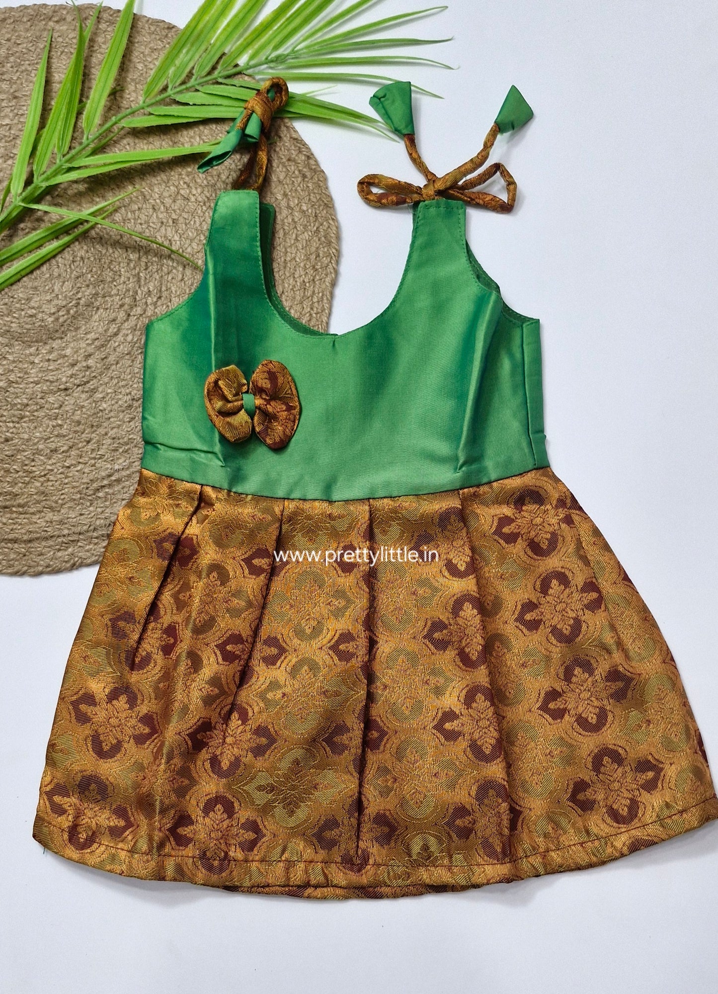 Cute Baby pattu Frock (0-6M)