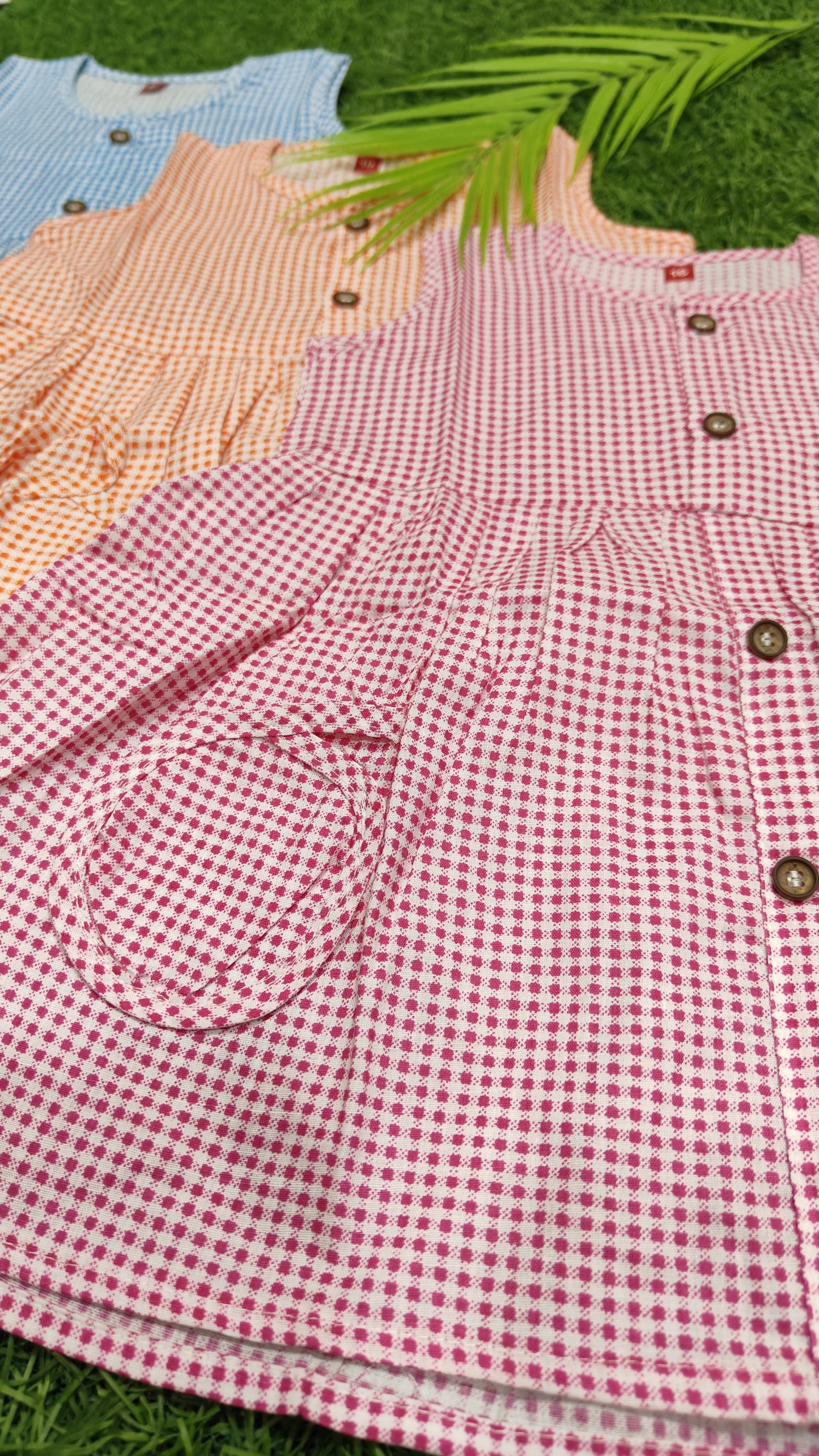 Chic & Comfy Checkered Pocket Dress – Stylish & Playful!" ( Best one dispatched)