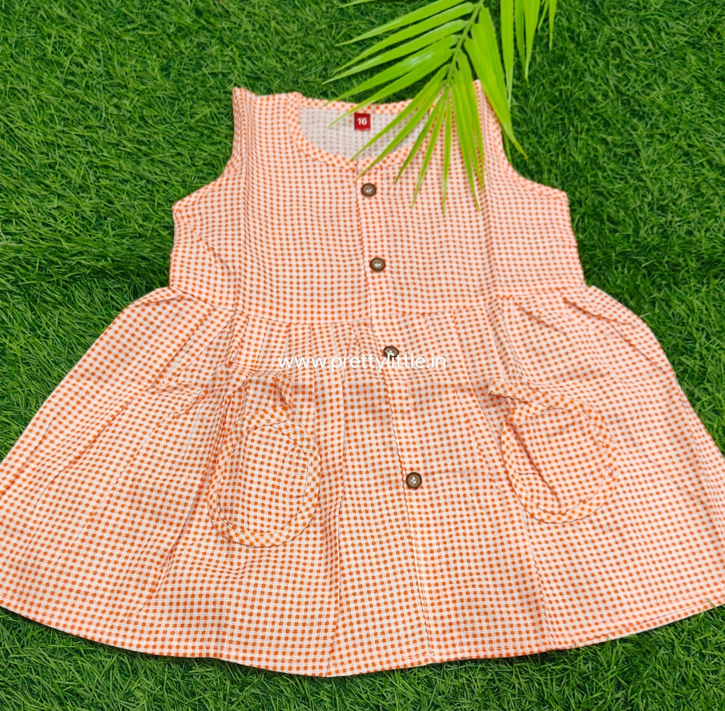 Chic & Comfy Checkered Pocket Dress – Stylish & Playful!" ( Best one dispatched)