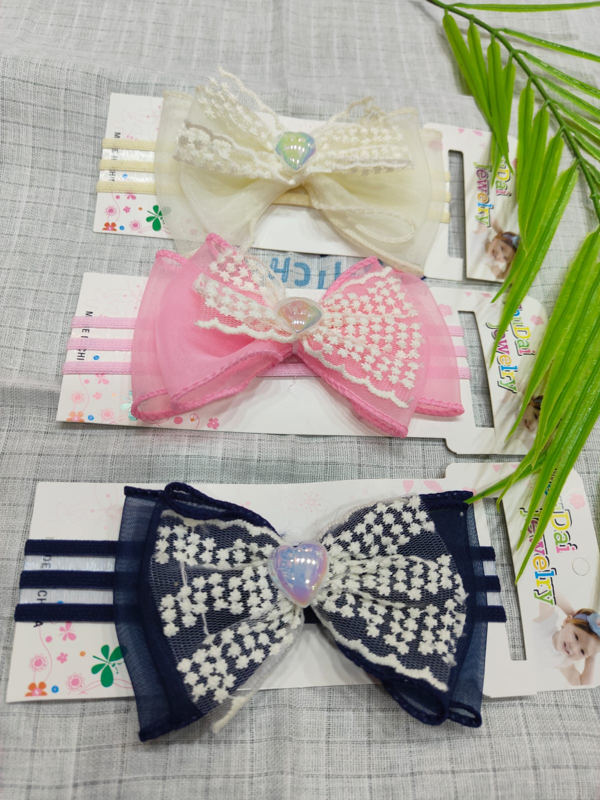 Cute hair band Just 70/- (Best one dispatched)