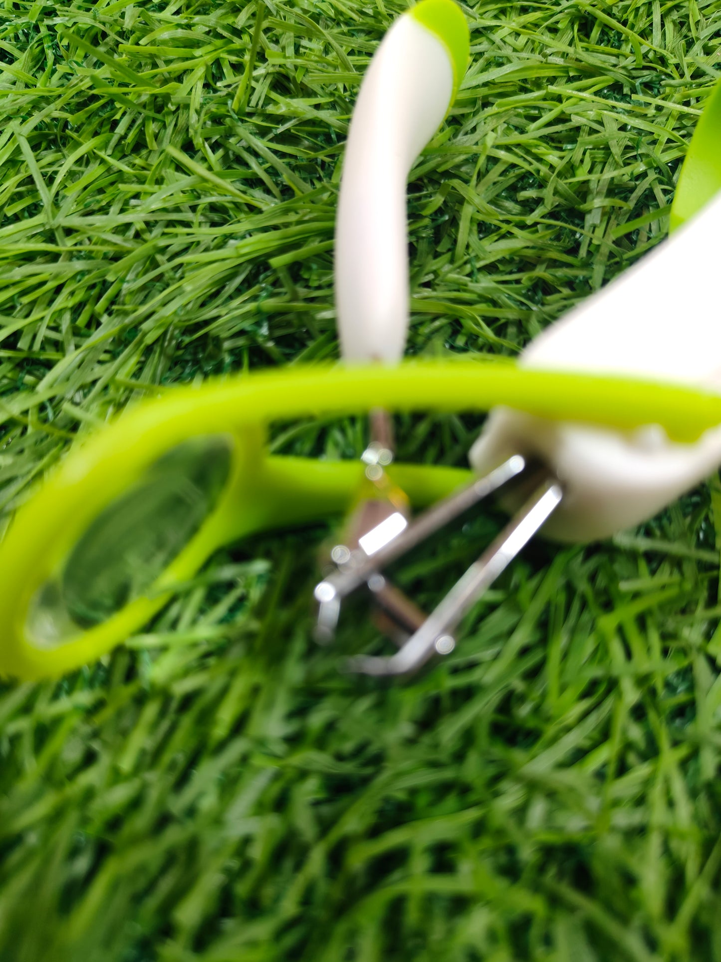 Nailcutter with magnifying glass