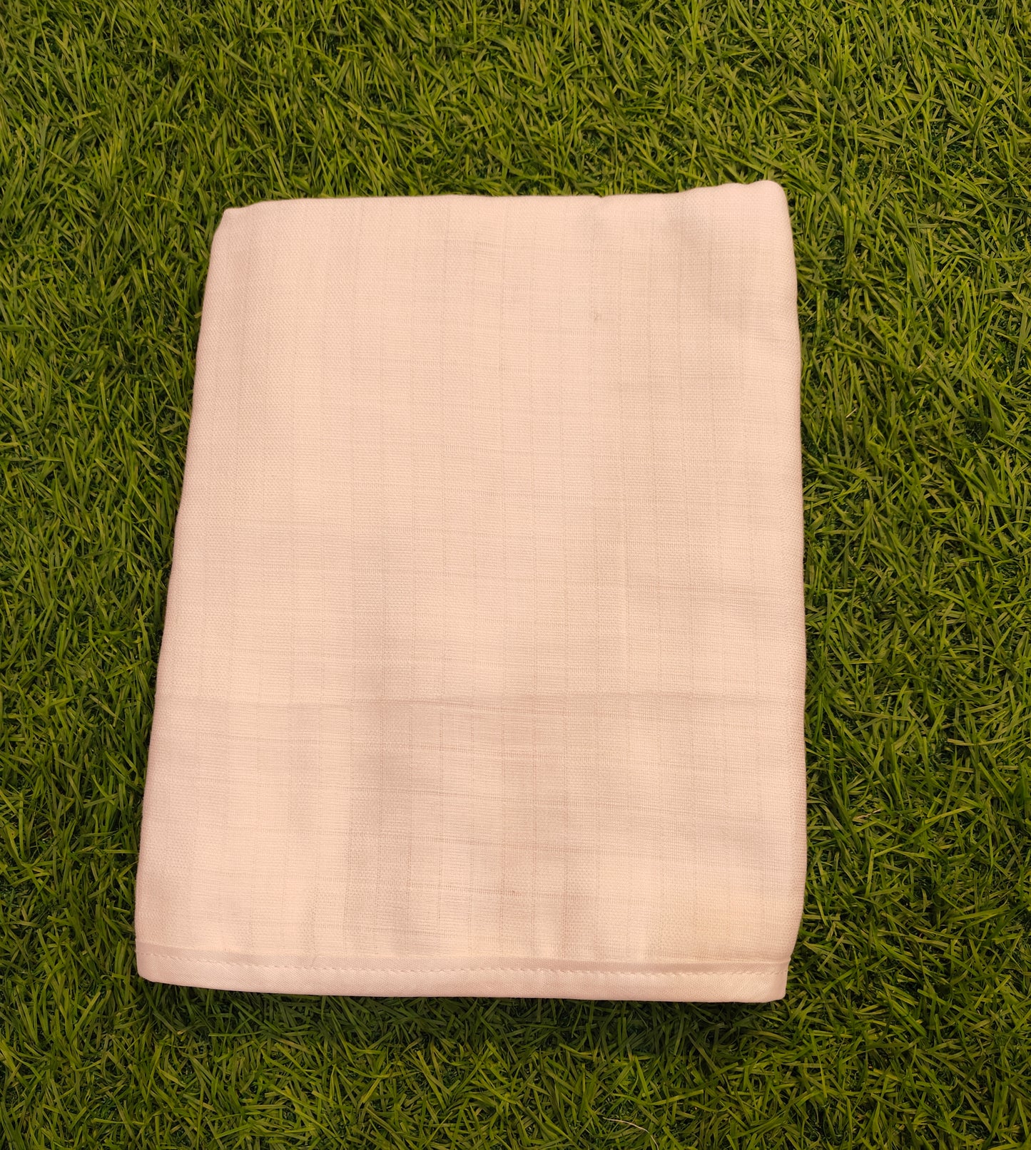 Soft Muslin Double Layer Baby Swaddle/Towel - Breathable and Cozy Wrap for Newborns"(best one dispatched)