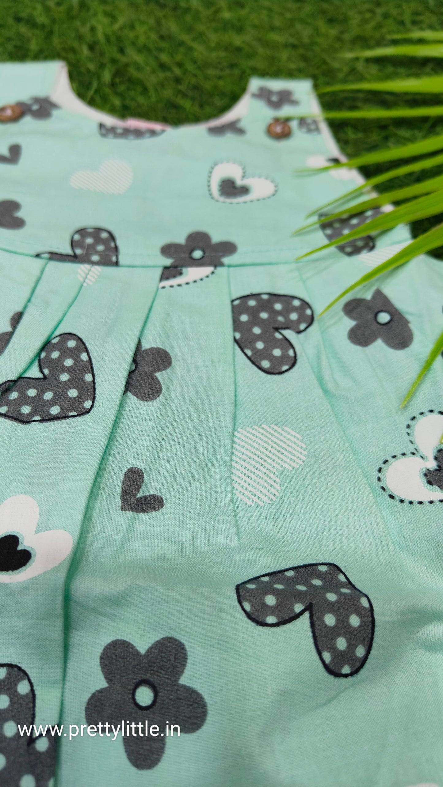 Adorable Cotton Sleeveless Frock with Bloomer – 0-1 Year (best 1 dispatched)