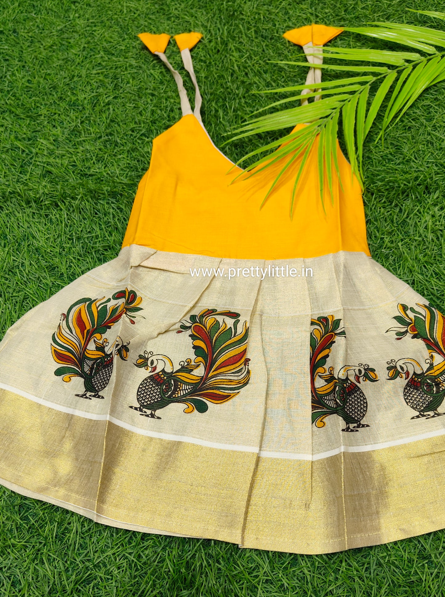 Kerala Model Frock for Baby Girls (0-8 Months)