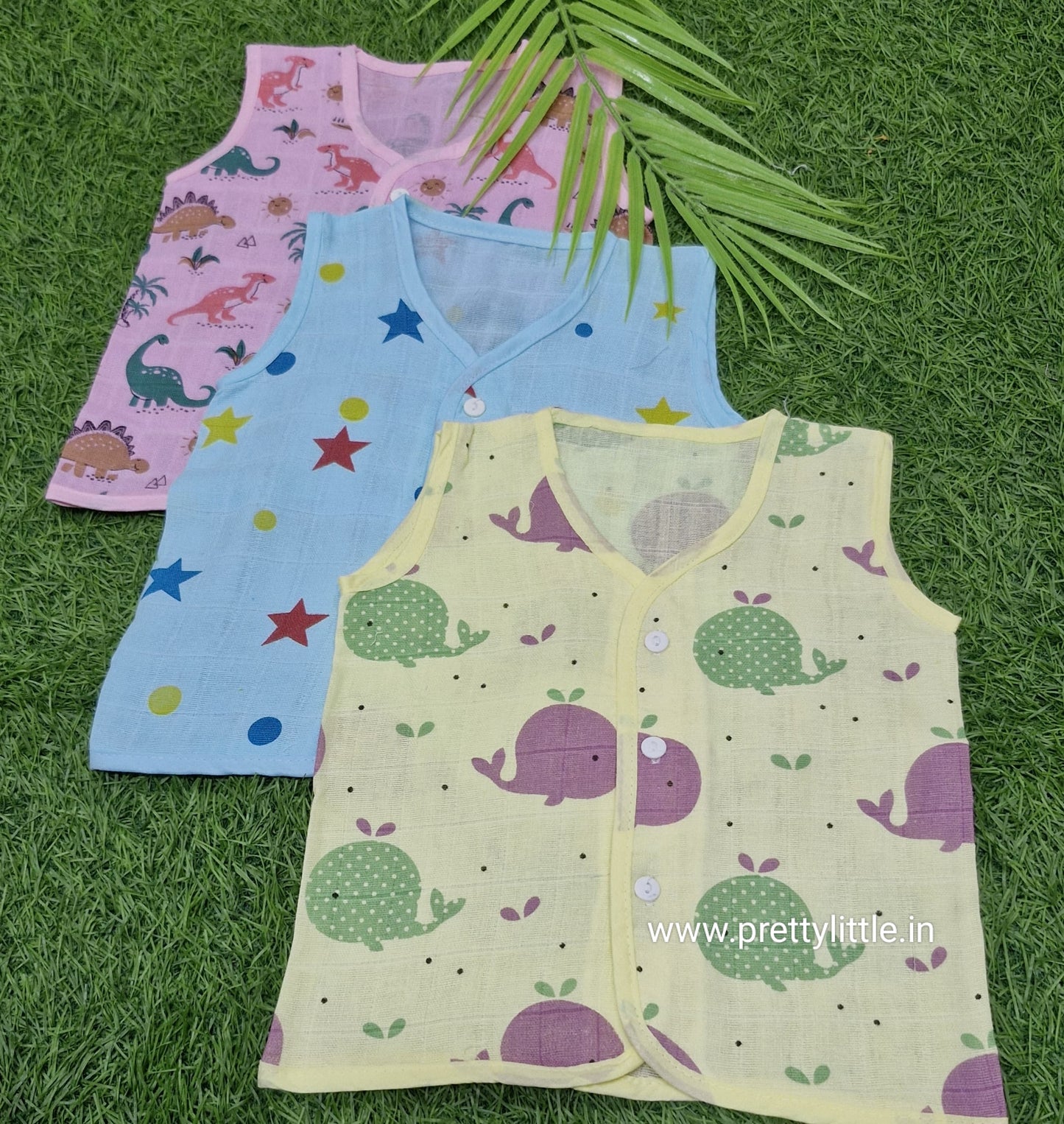 Muslin colour Jablas for Babies ( best 1 dispatched) (0-8 M)