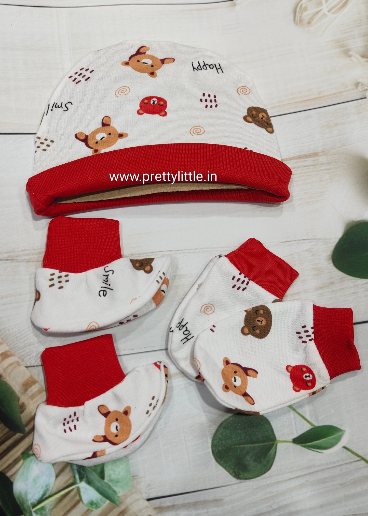 Newborn Baby Cap mitten Set (0-3 Months) - Pack of 4 Soft and Stylish Pairs