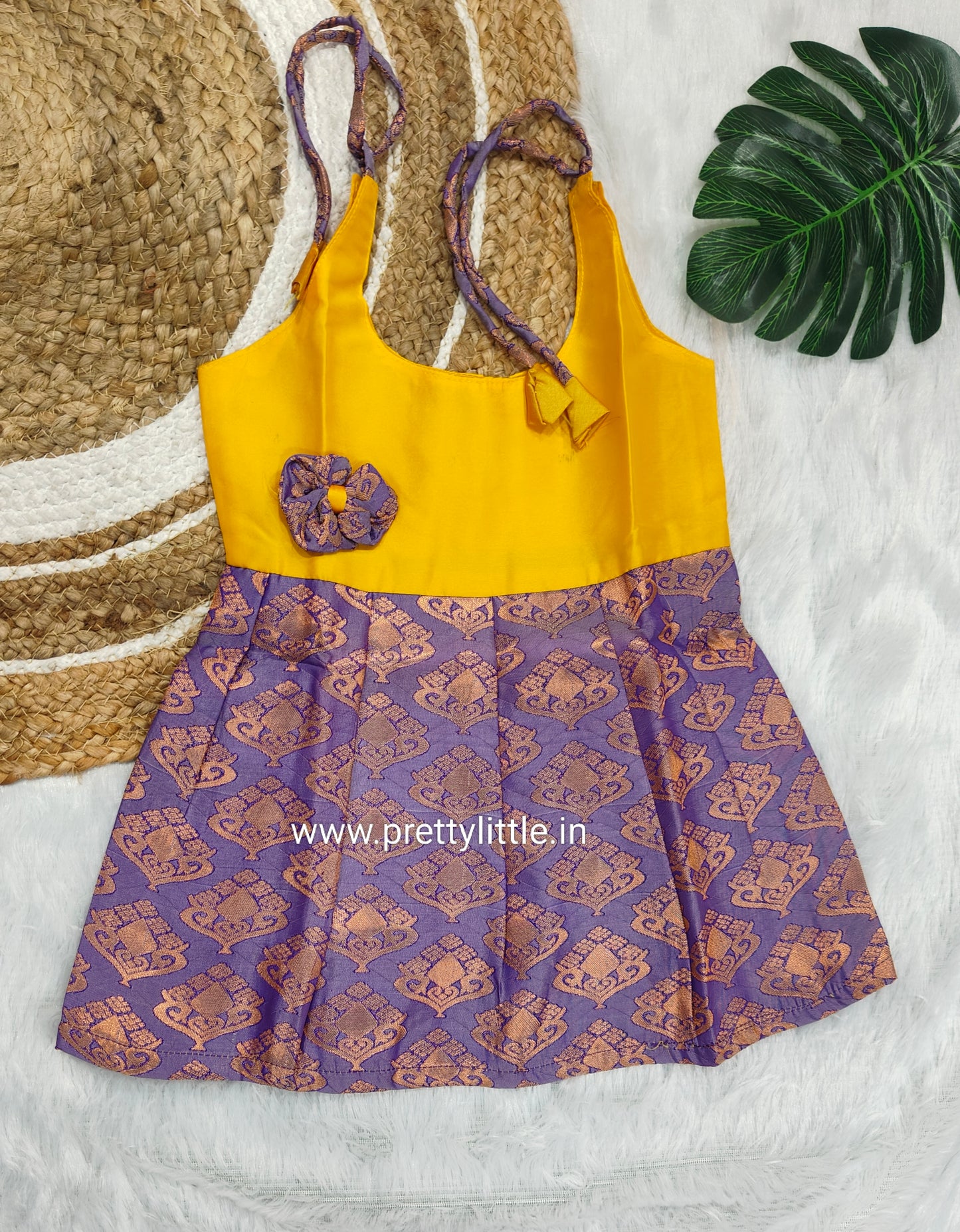 Cute Baby pattu Frock (0-6M)
