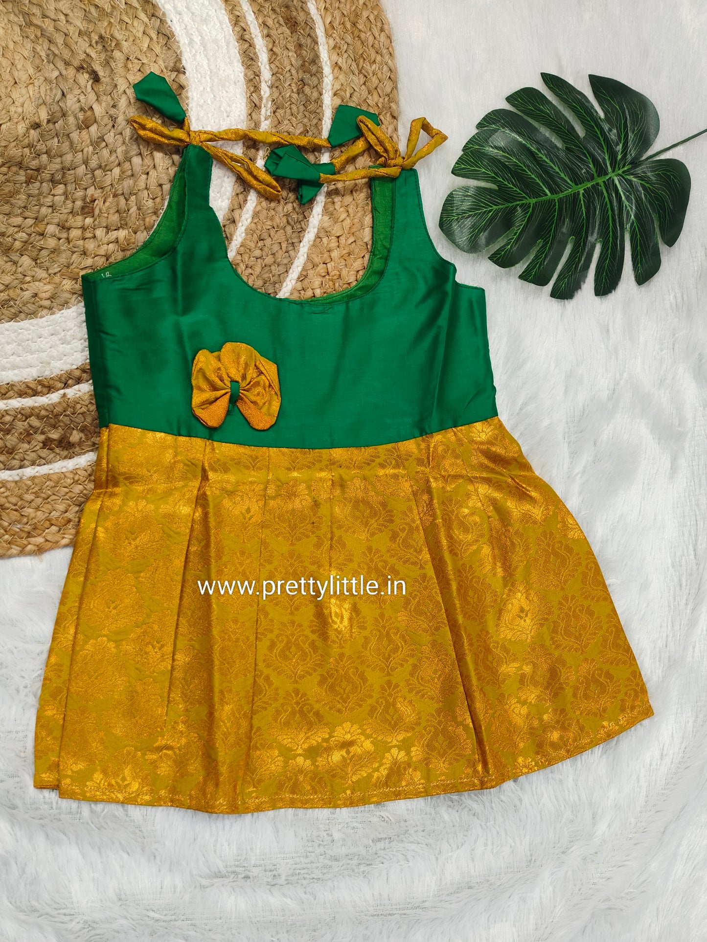 Cute Baby pattu Frock (0-6M)