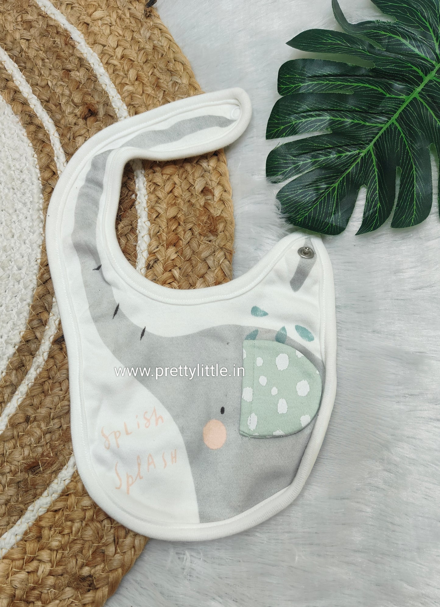 Baby Feeding Bib Combo – Pack of 2 (₹100 Only)