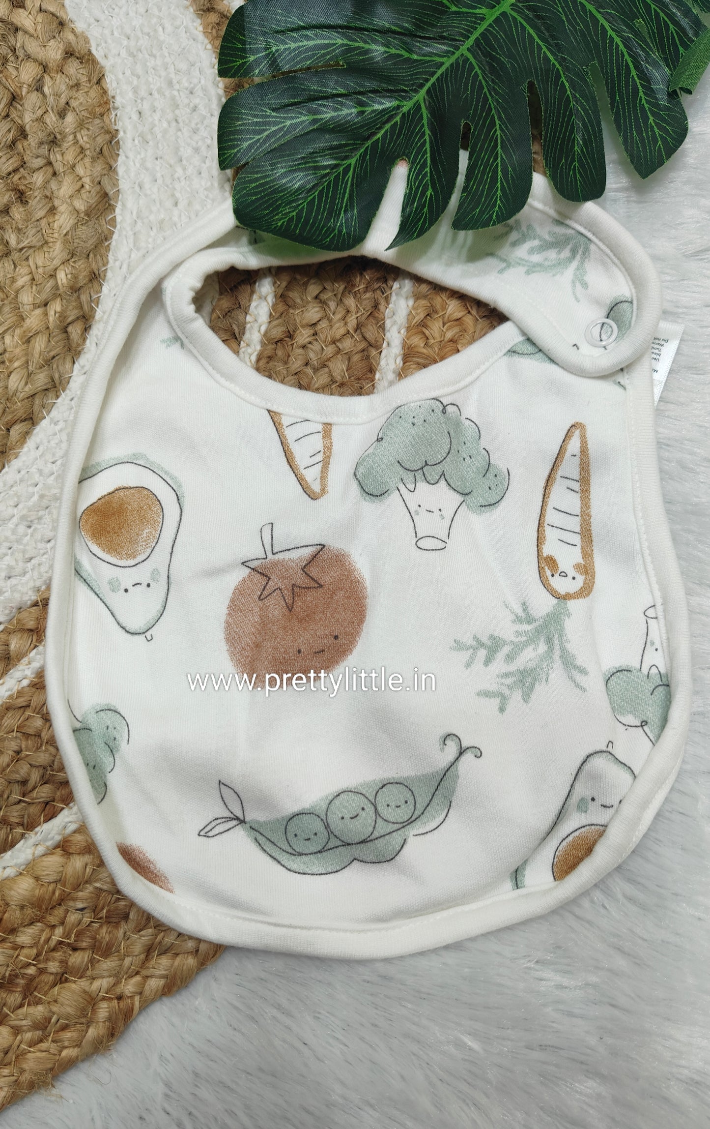 Baby Feeding Bib Combo – Pack of 2 (₹100 Only)